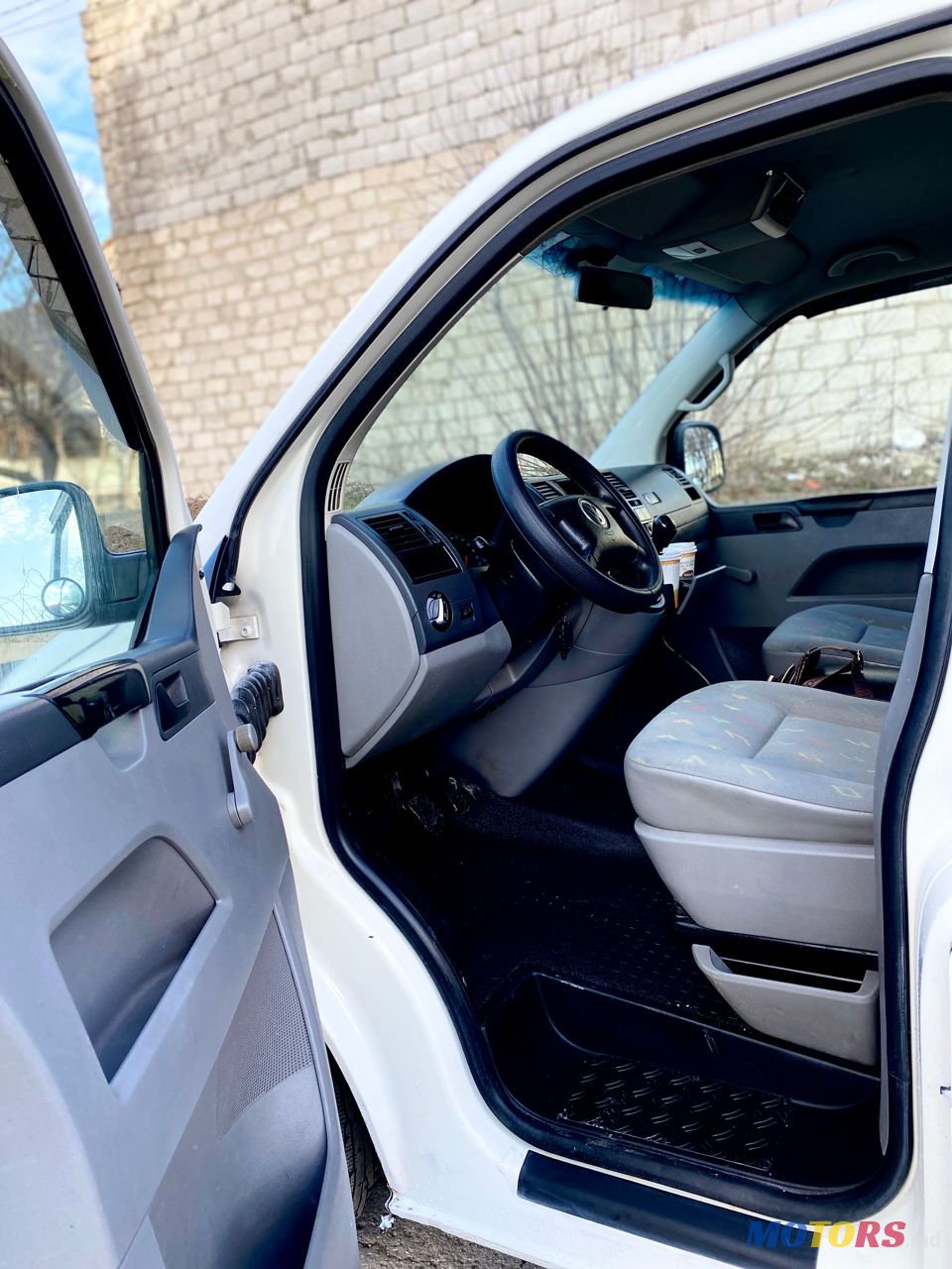 2006' Volkswagen Transporter photo #6