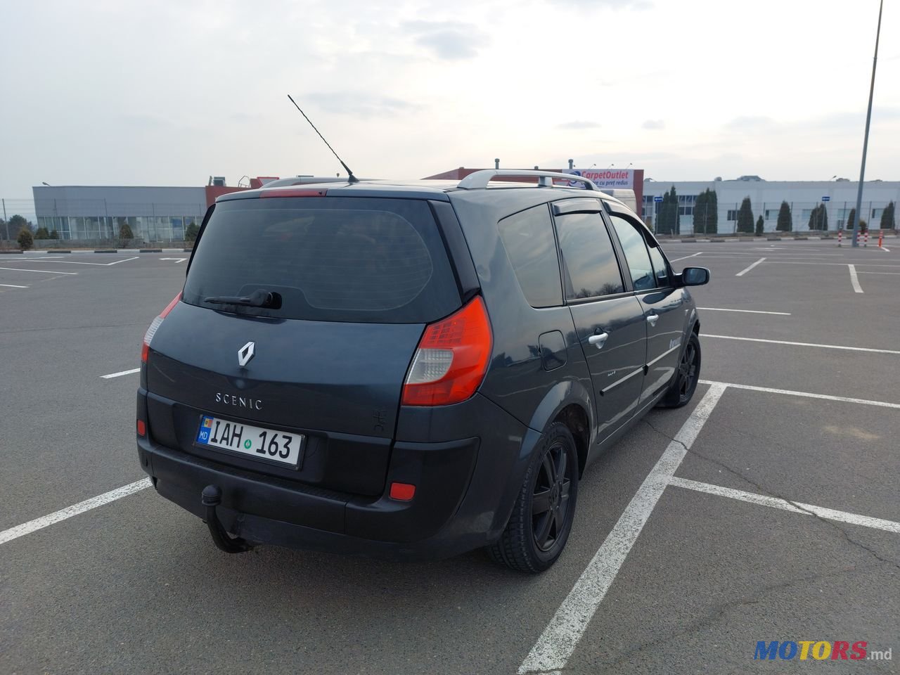 2007' Renault Grand Scenic photo #2