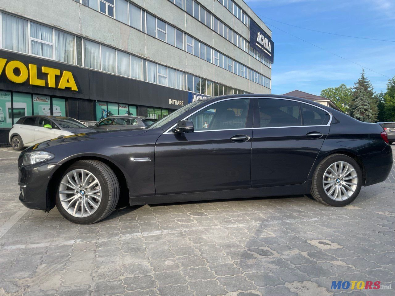2014' BMW 5 Series photo #5
