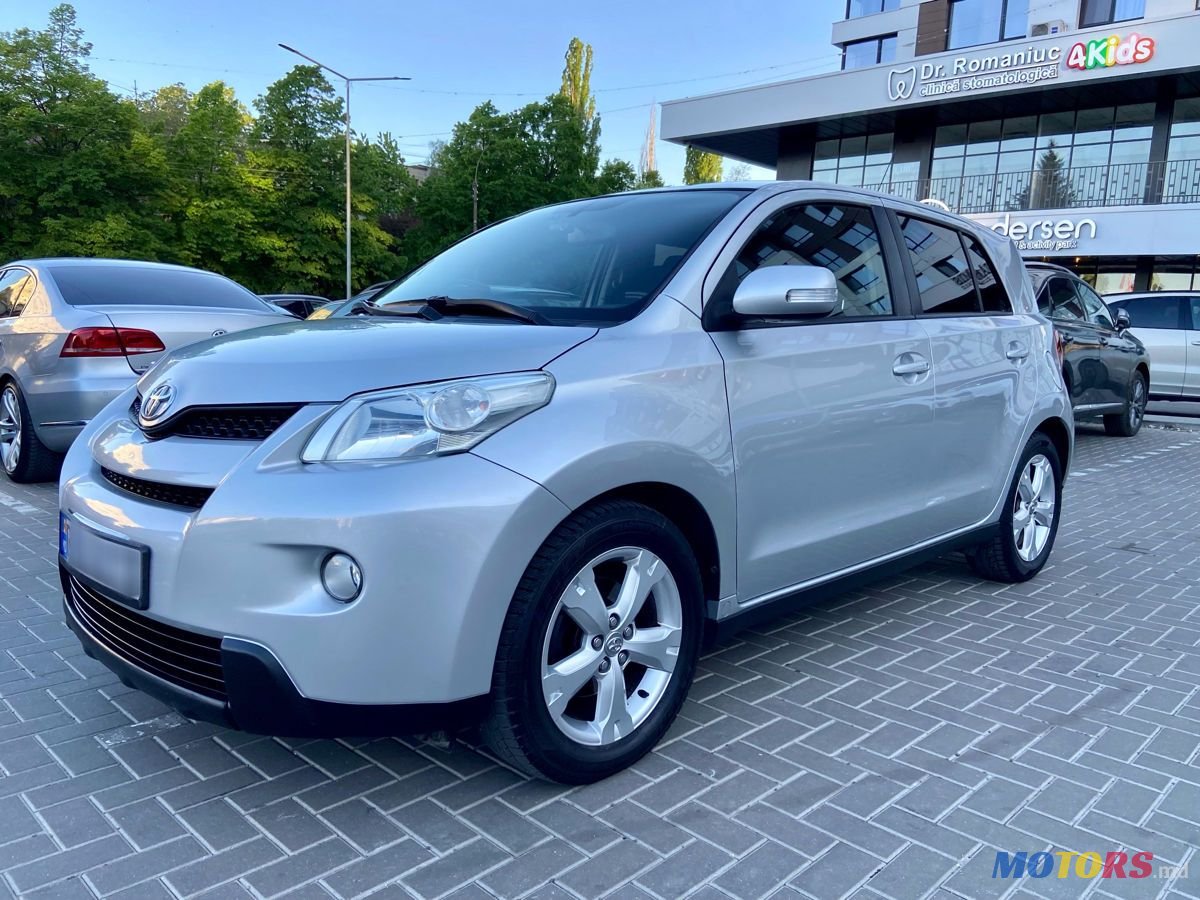 2009' Toyota Urban Cruiser photo #1