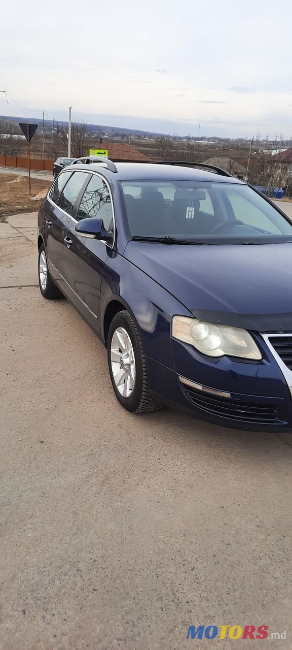 2006' Volkswagen Passat photo #5