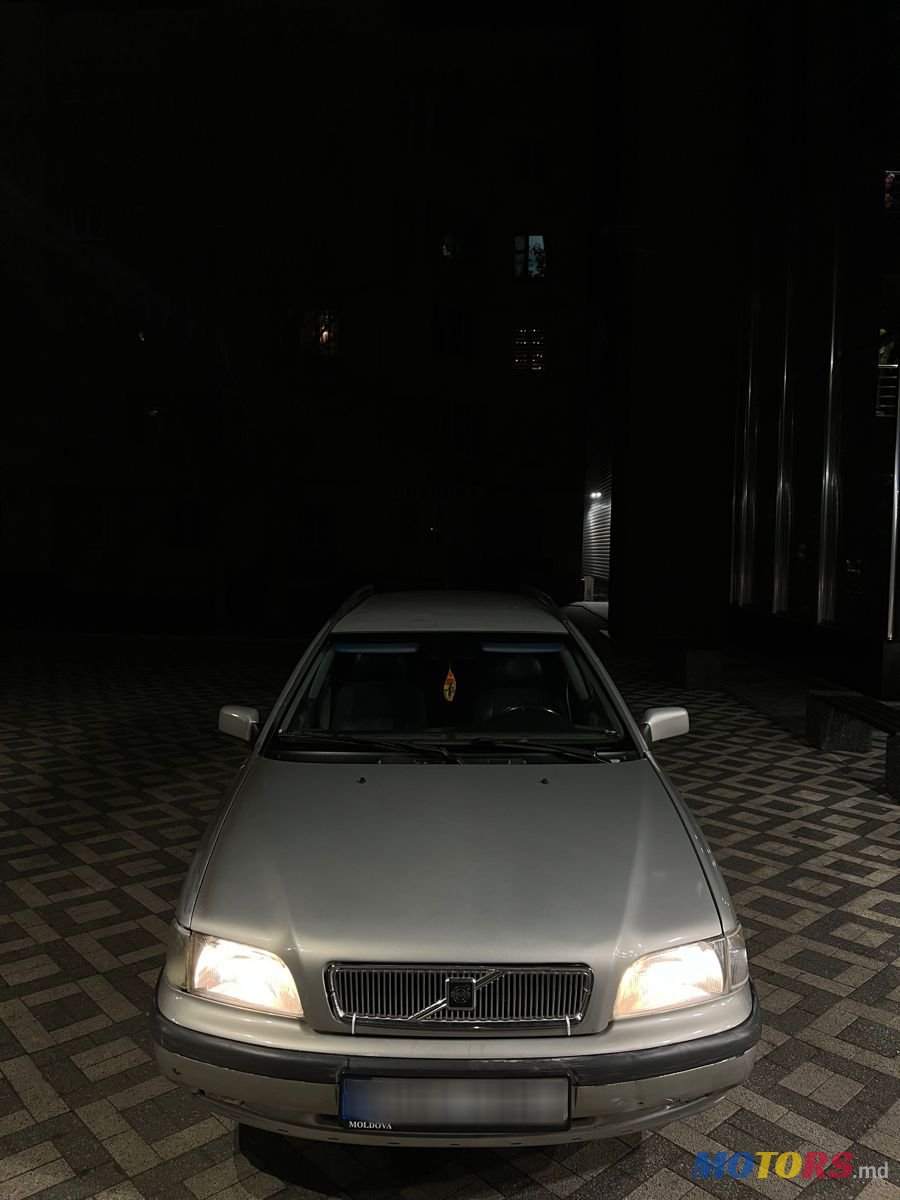 1999' Volvo V40 photo #5