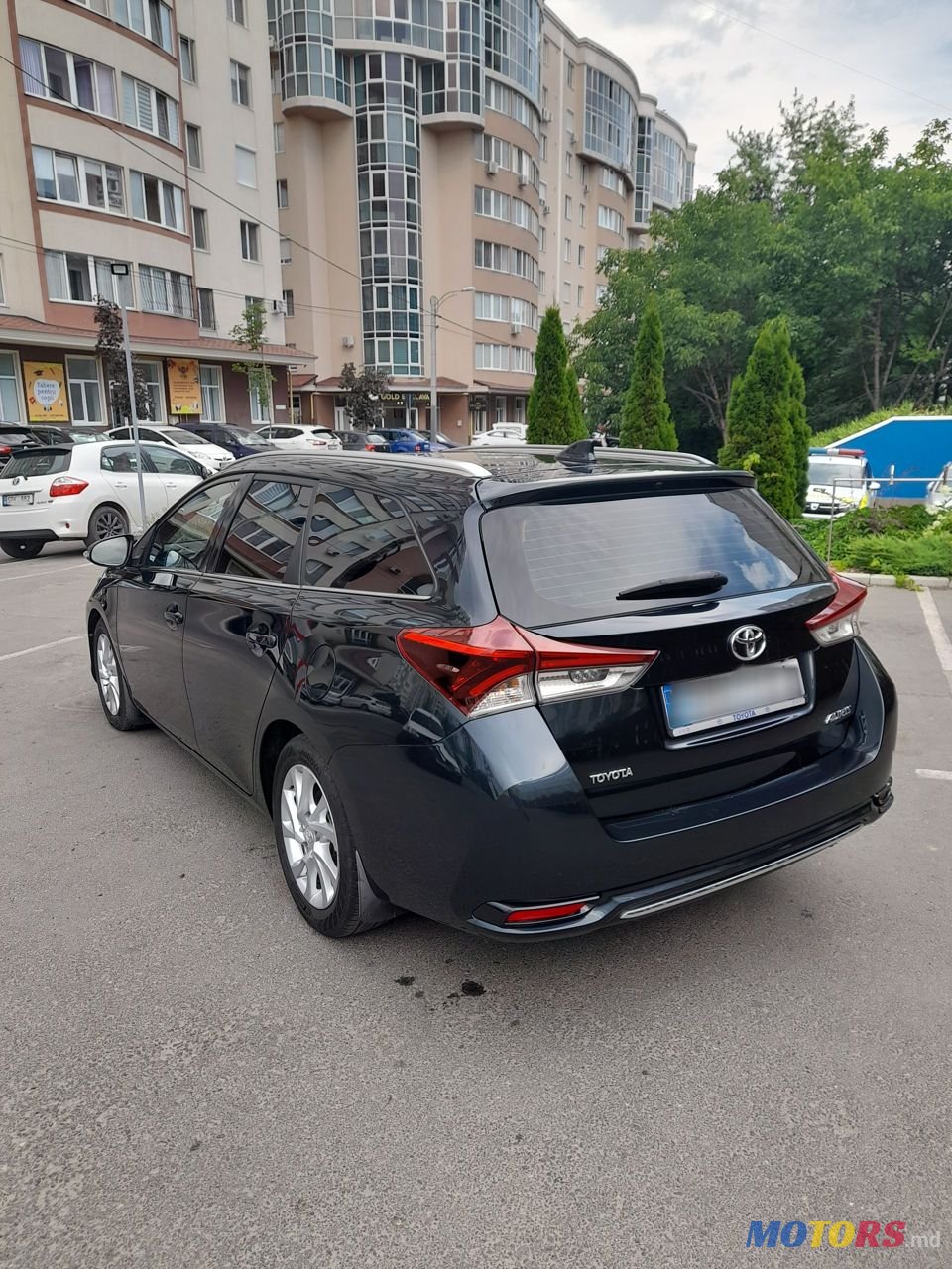 2015' Toyota Auris photo #4