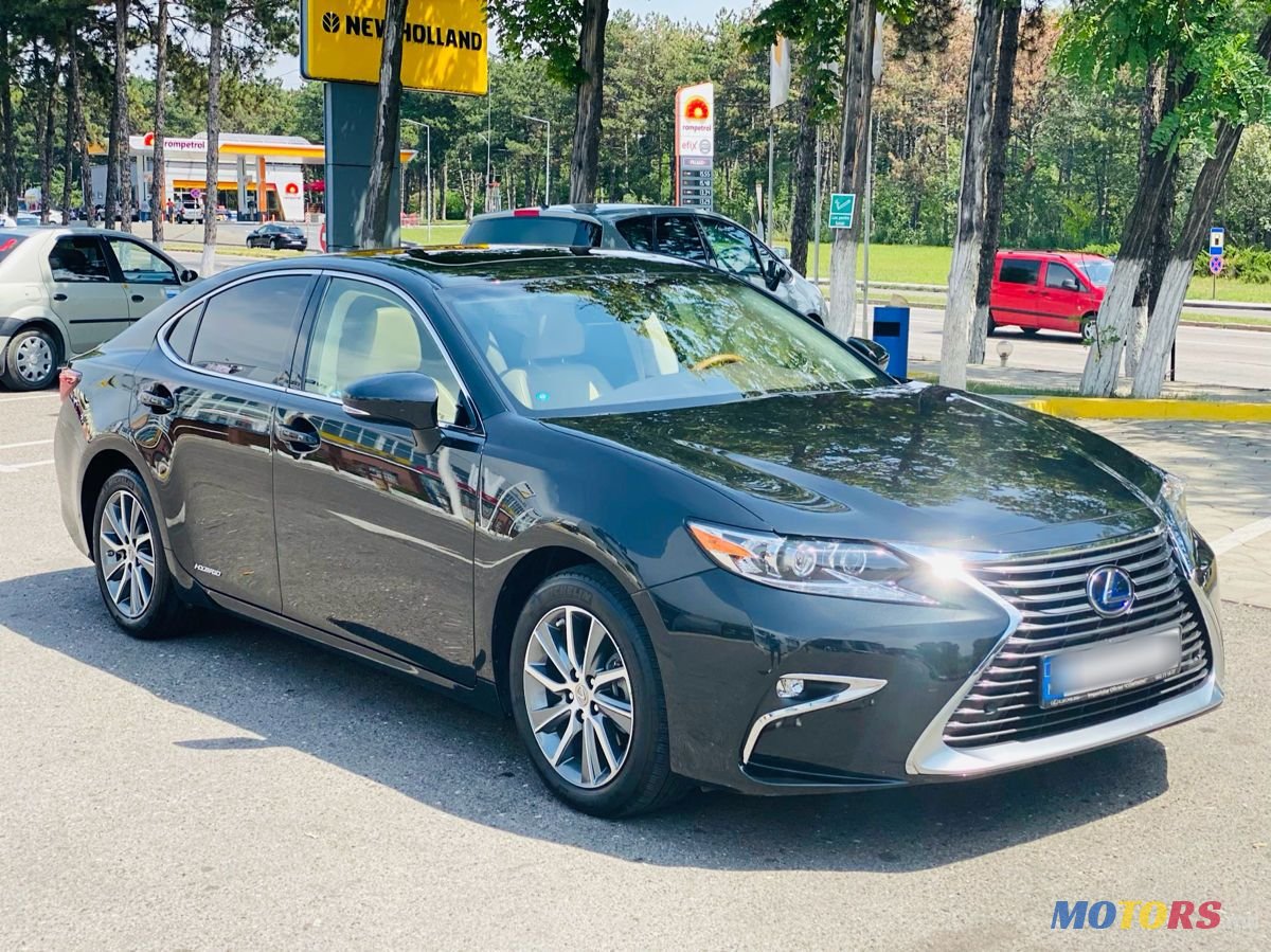 2017' Lexus Es Series photo #3