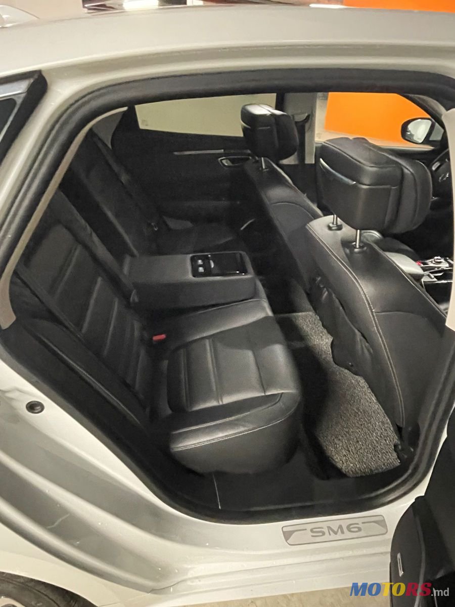 2017' Renault Talisman photo #5