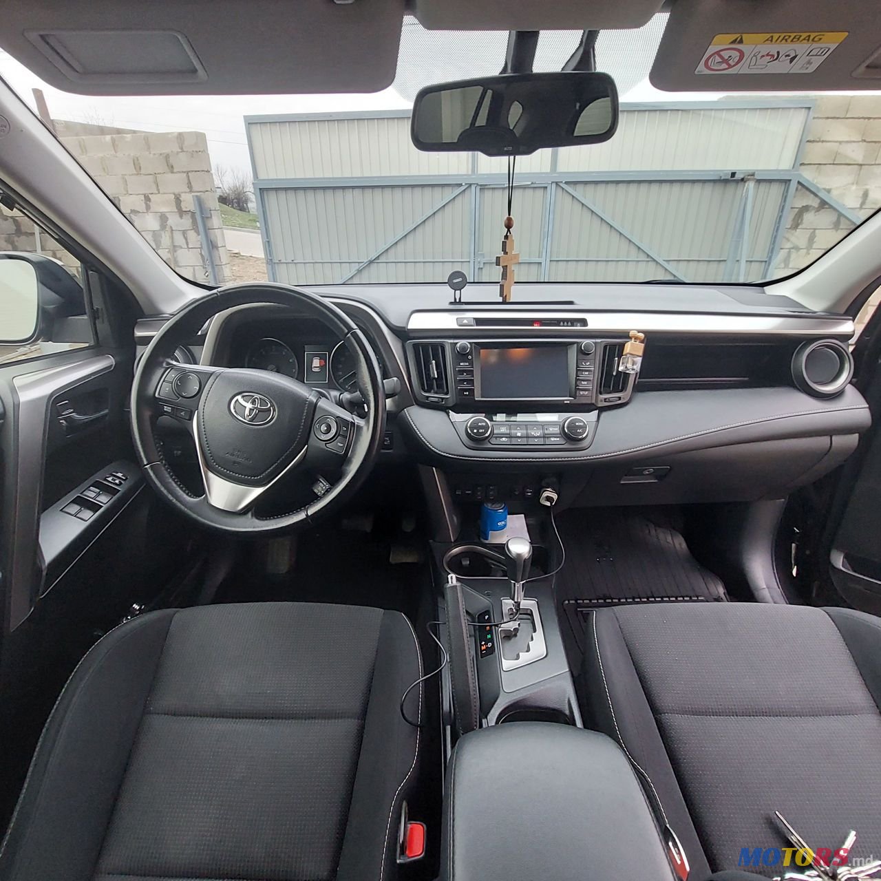 2015' Toyota RAV4 photo #4