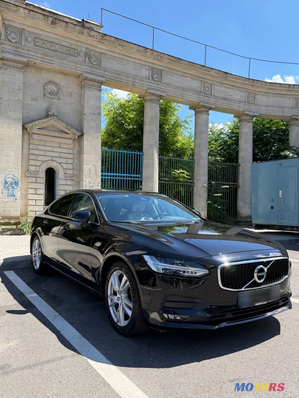 2017' Volvo S90 photo #1