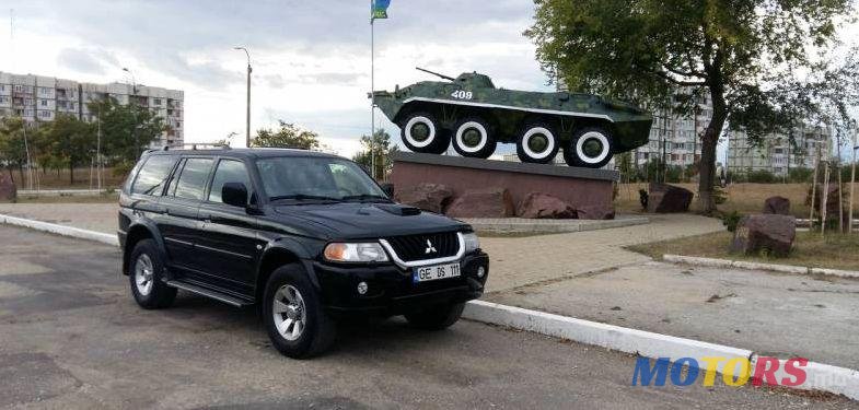 2006' Mitsubishi Pajero Sport photo #2