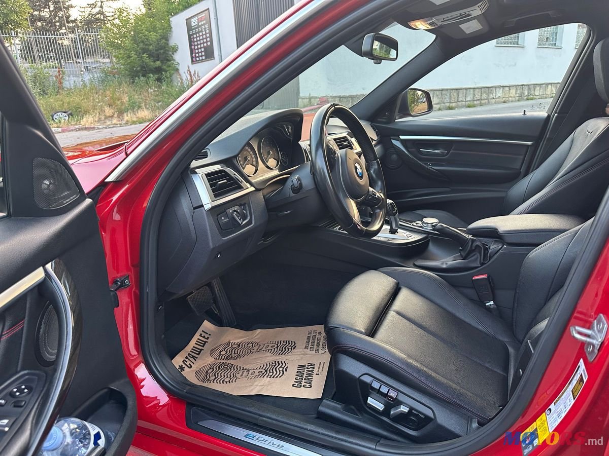 2017' BMW 3 Series photo #5