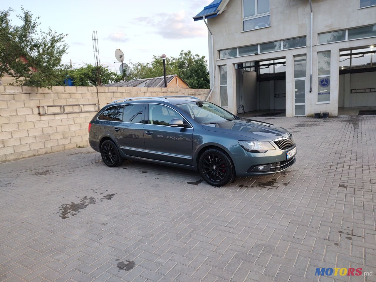 2014' Skoda Superb photo #3