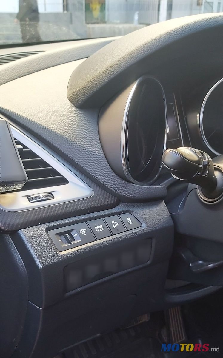 2016' Hyundai Santa Fe photo #4