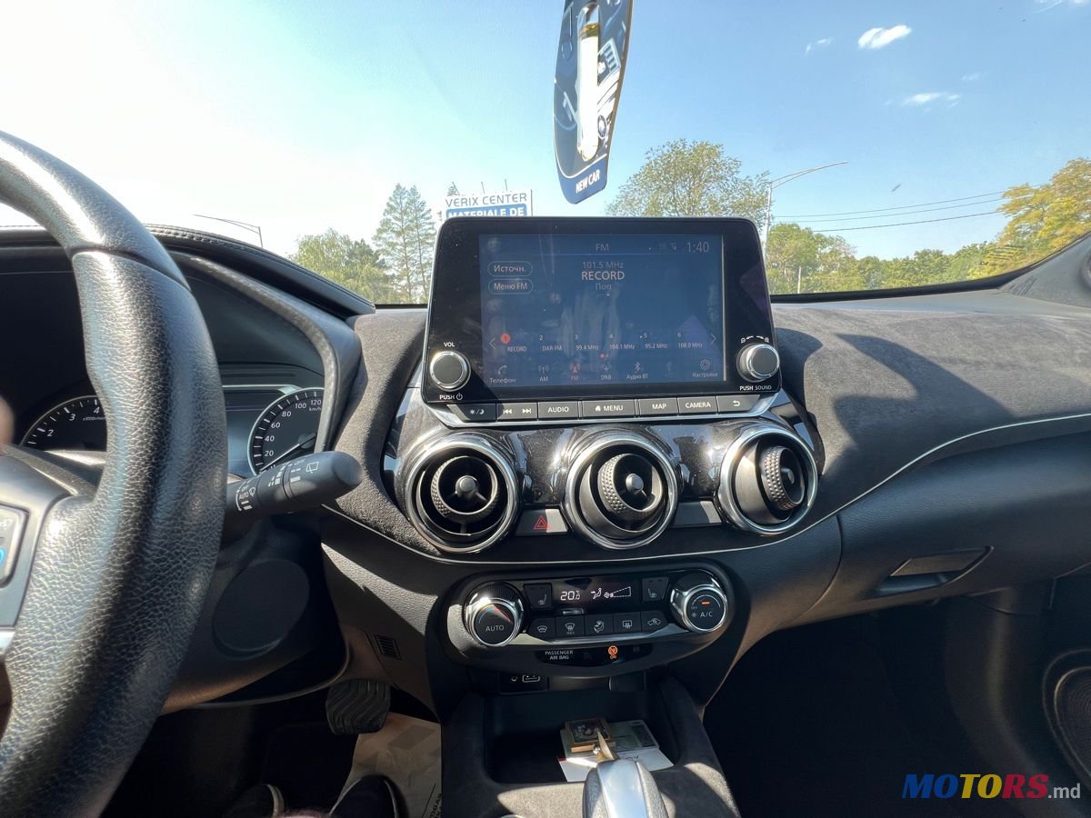 2020' Nissan Juke photo #2