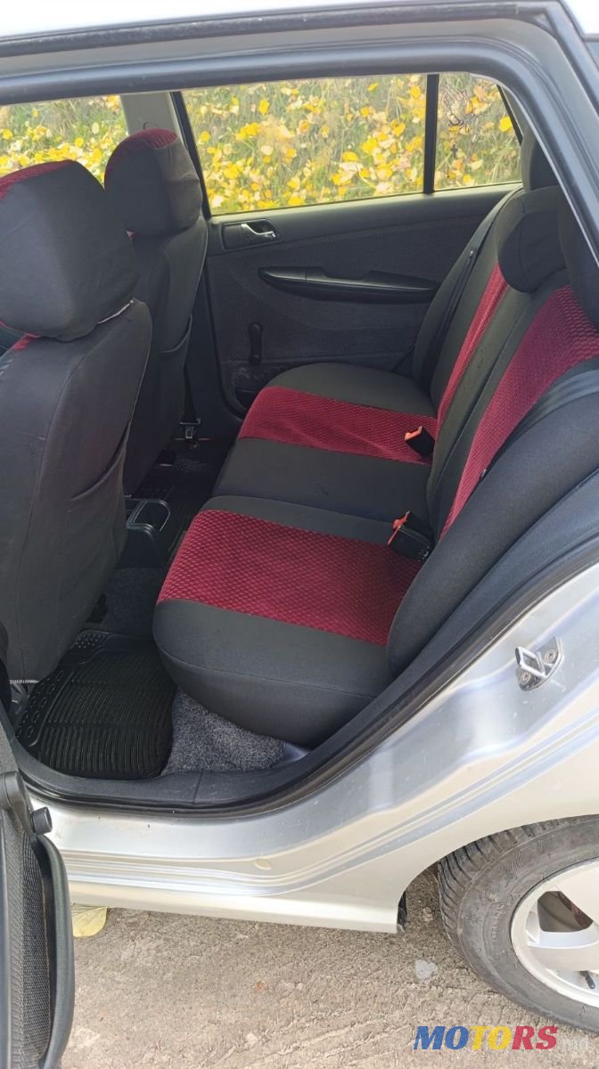 2005' Skoda Fabia photo #6