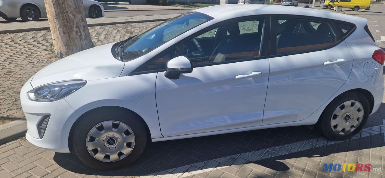 2017' Ford Fiesta photo #2