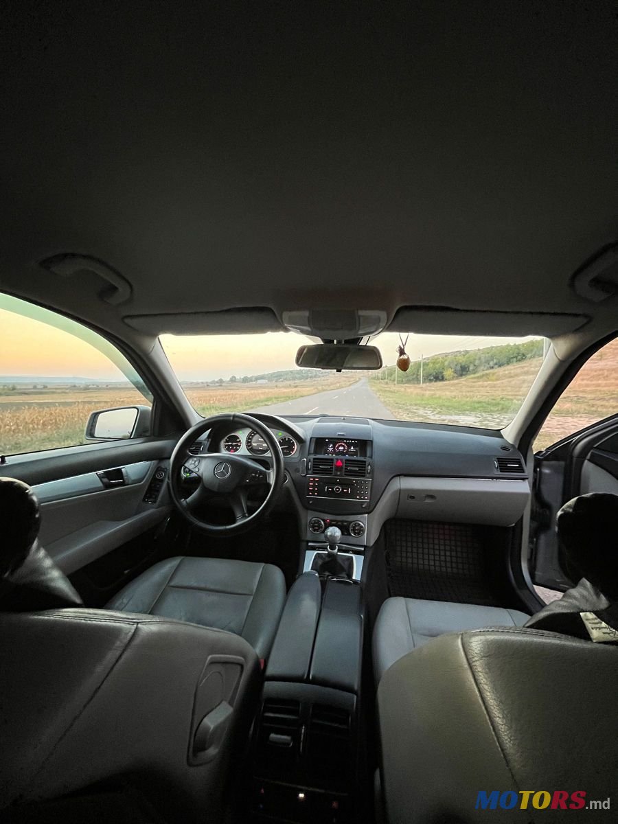 2007' Mercedes-Benz C-Class photo #3