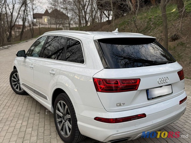 2019' Audi Q7 photo #4