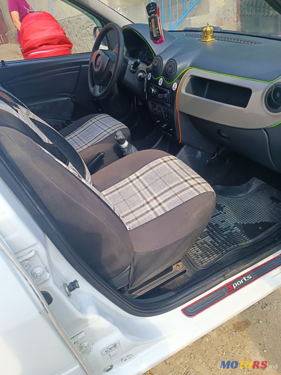 2008' Dacia Logan photo #4