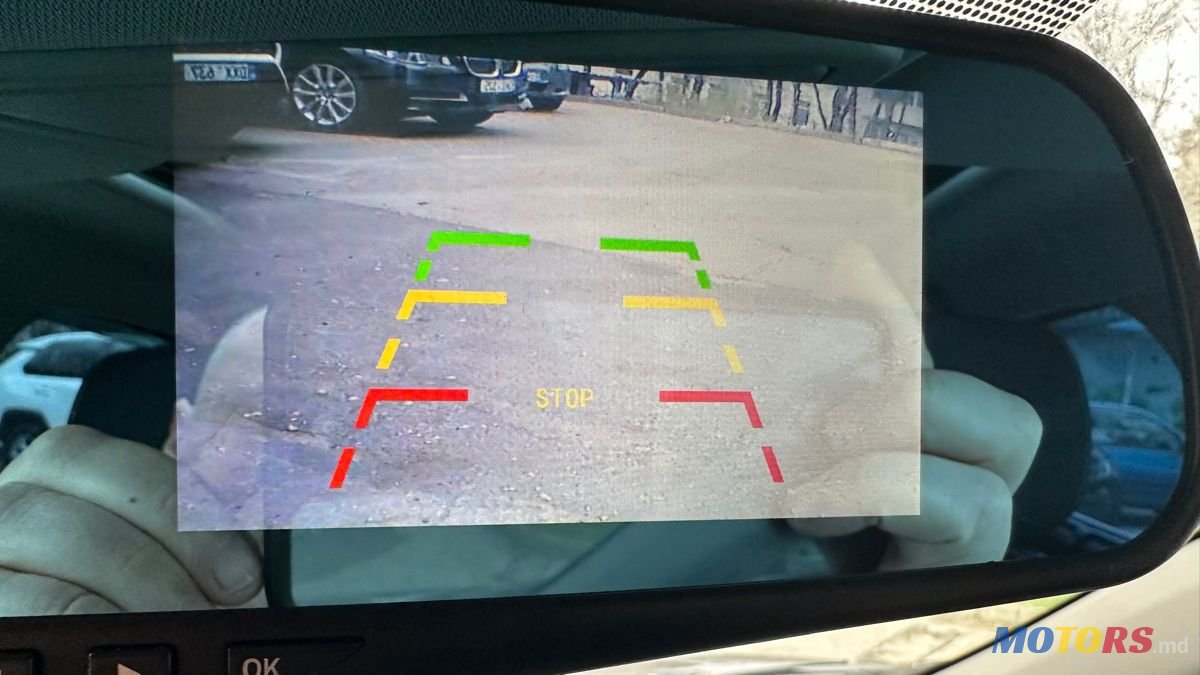 2011' Renault Fluence photo #2