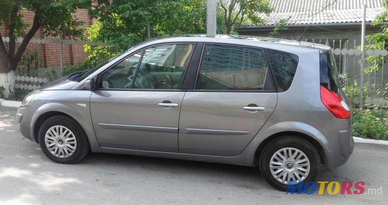 2008' Renault Scenic photo #1