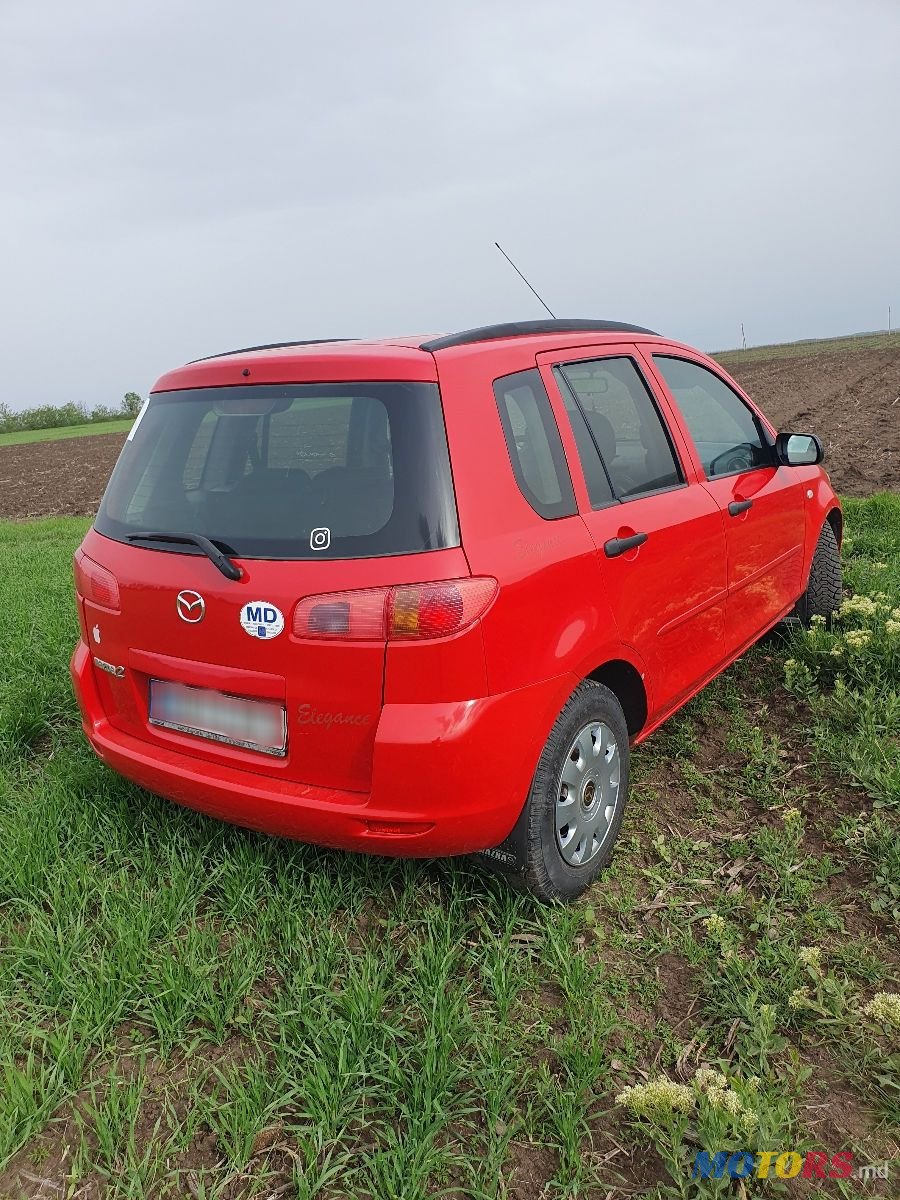 2004' Mazda 2 photo #3