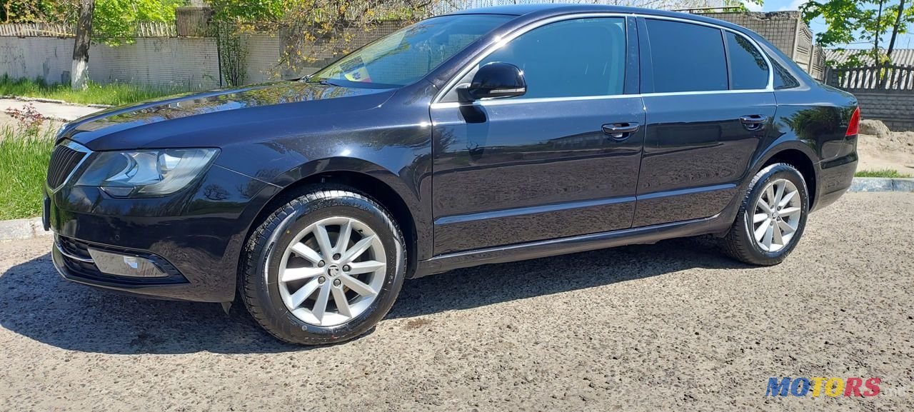 2014' Skoda Superb photo #1