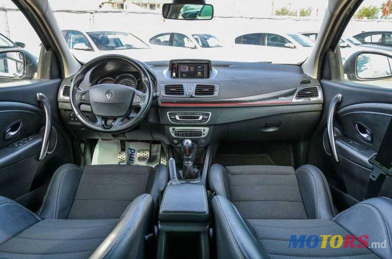 2012' Renault Megane photo #5