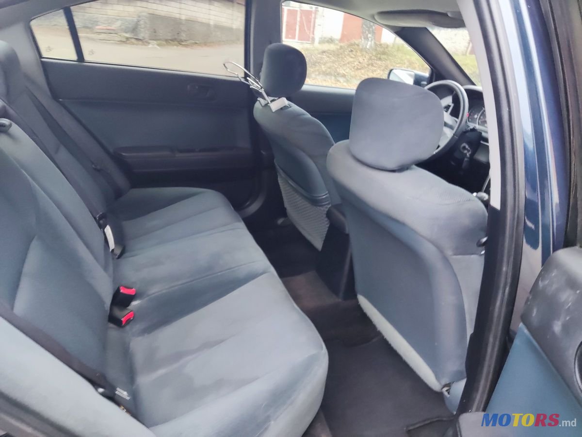 2005' Mitsubishi Galant photo #5