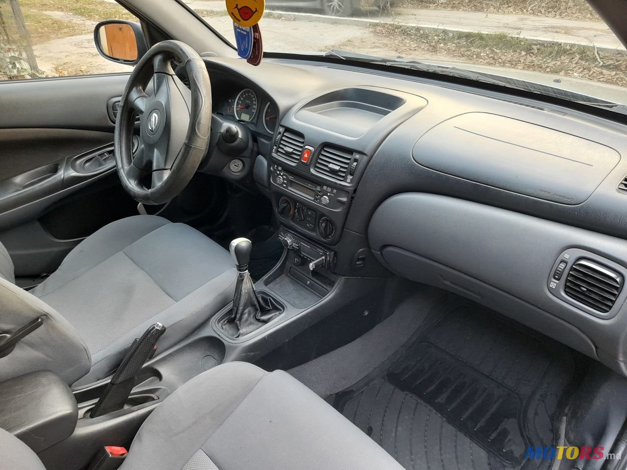 2004' Nissan Almera photo #4