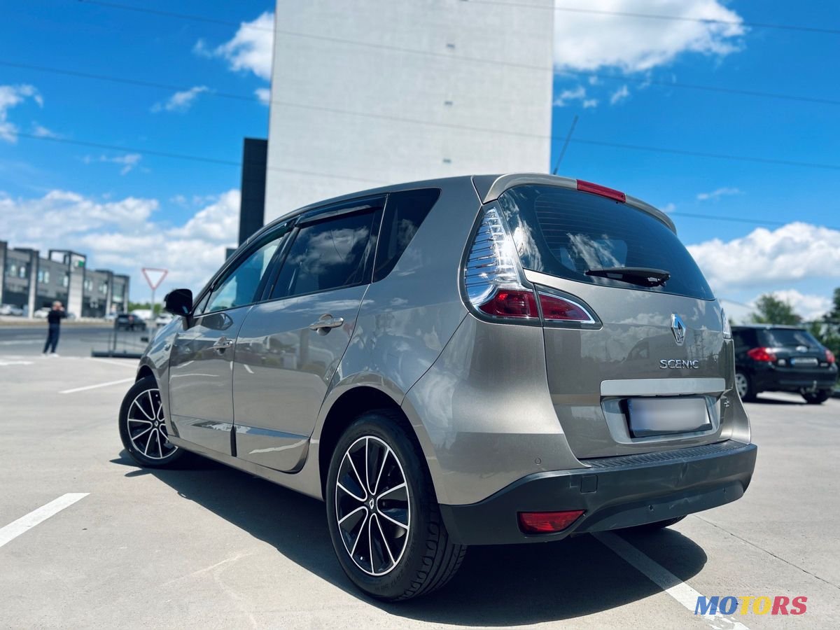2012' Renault Scenic photo #3