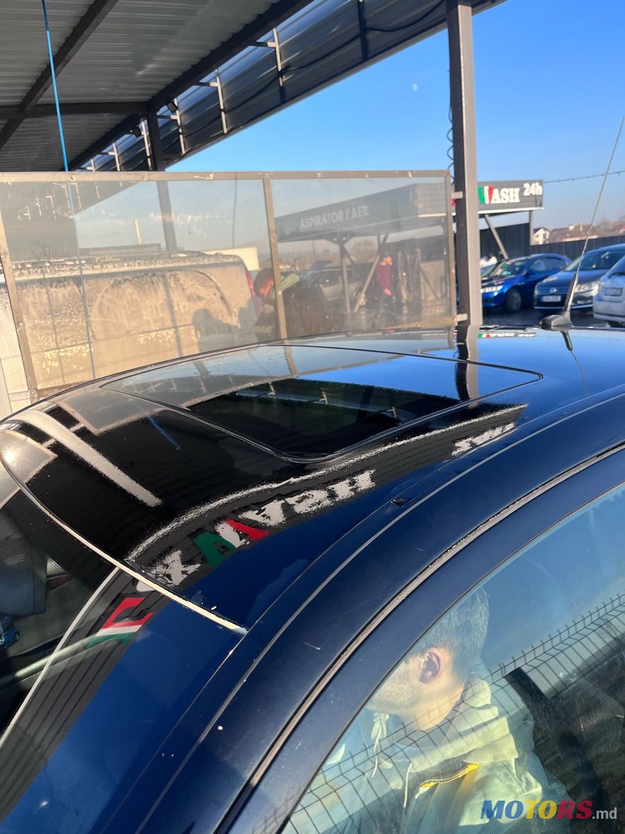 2005' Mercedes-Benz E Класс photo #2