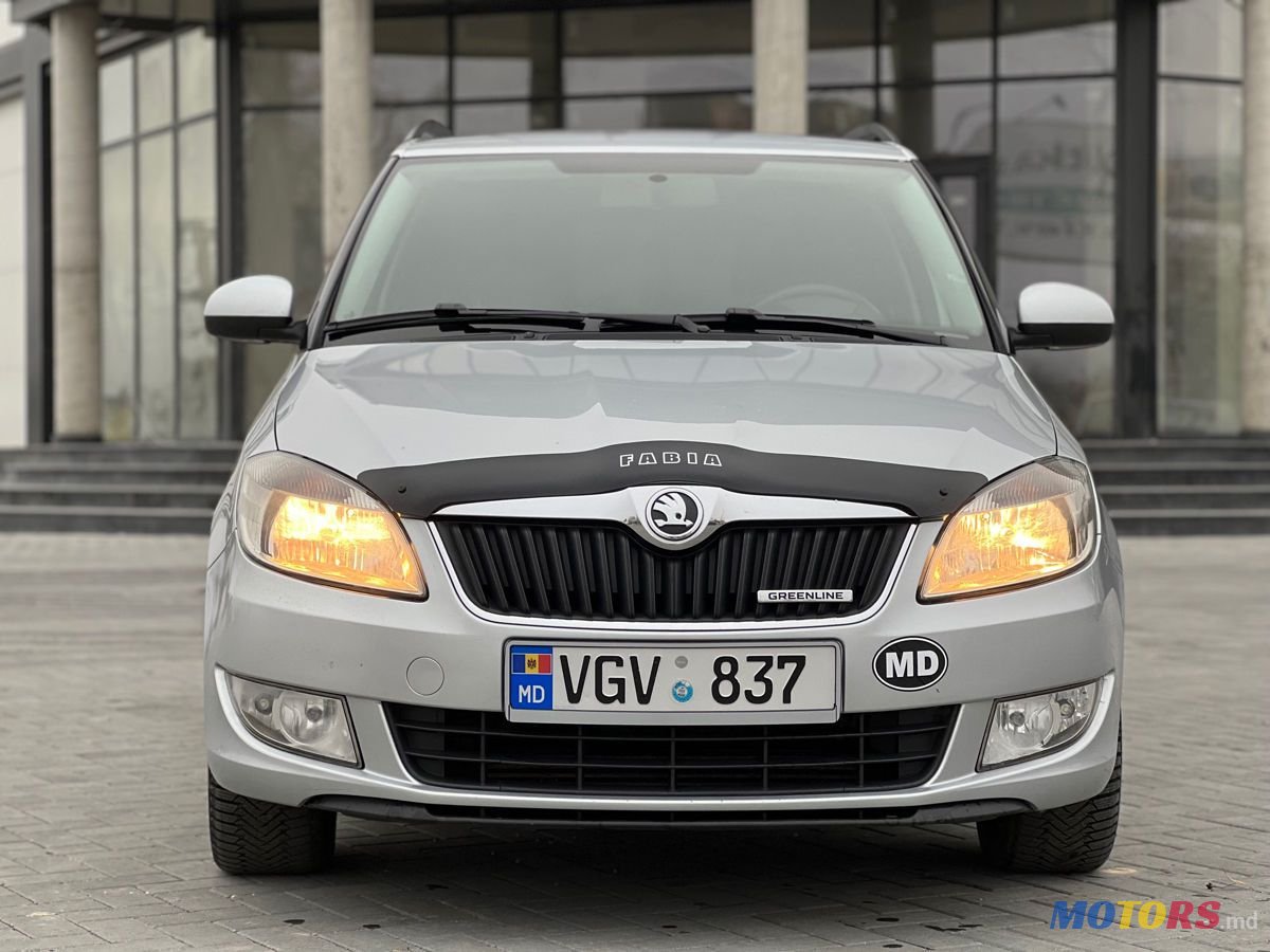 2013' Skoda Fabia photo #6