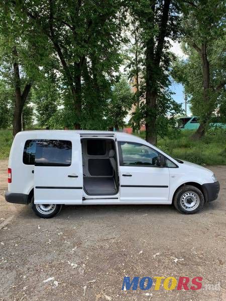 2010' Volkswagen Caddy photo #1