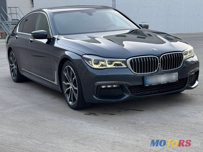 2016' BMW 7 Series photo #6