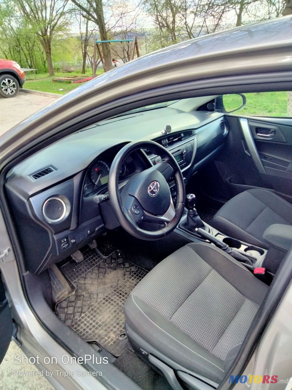 2014' Toyota Auris photo #6