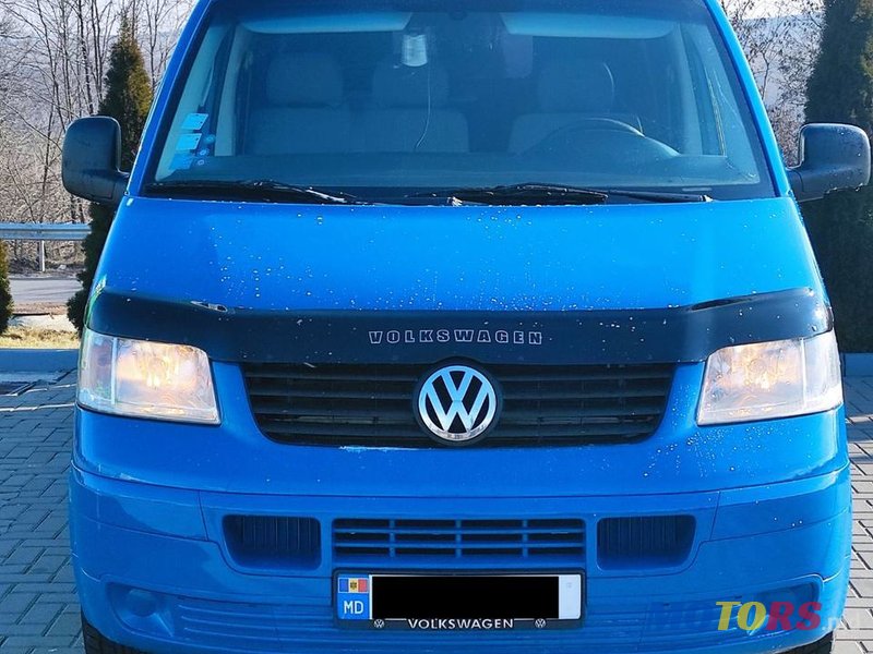2004' Volkswagen Transporter photo #3