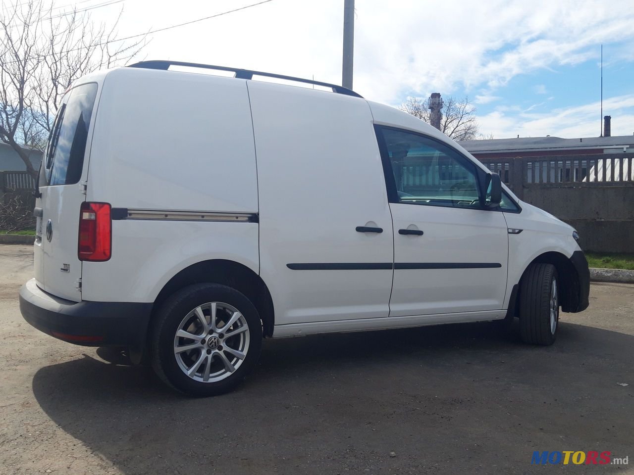 2016' Volkswagen Caddy photo #4
