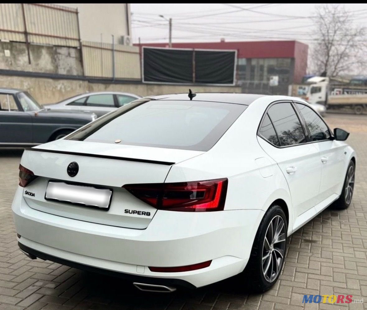 2017' Skoda Superb photo #2