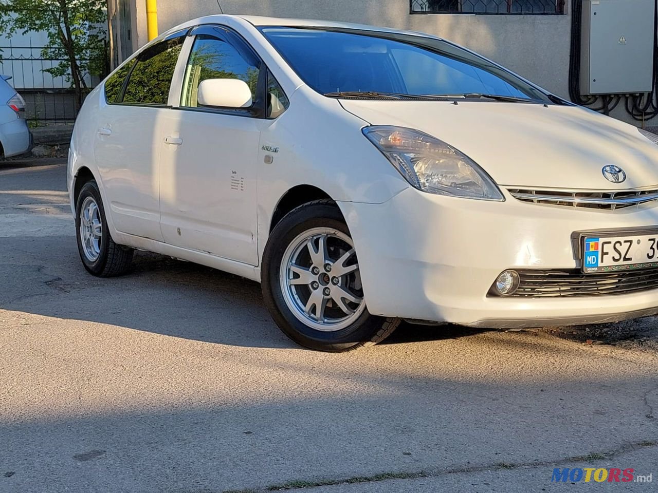 2007' Toyota Prius photo #3