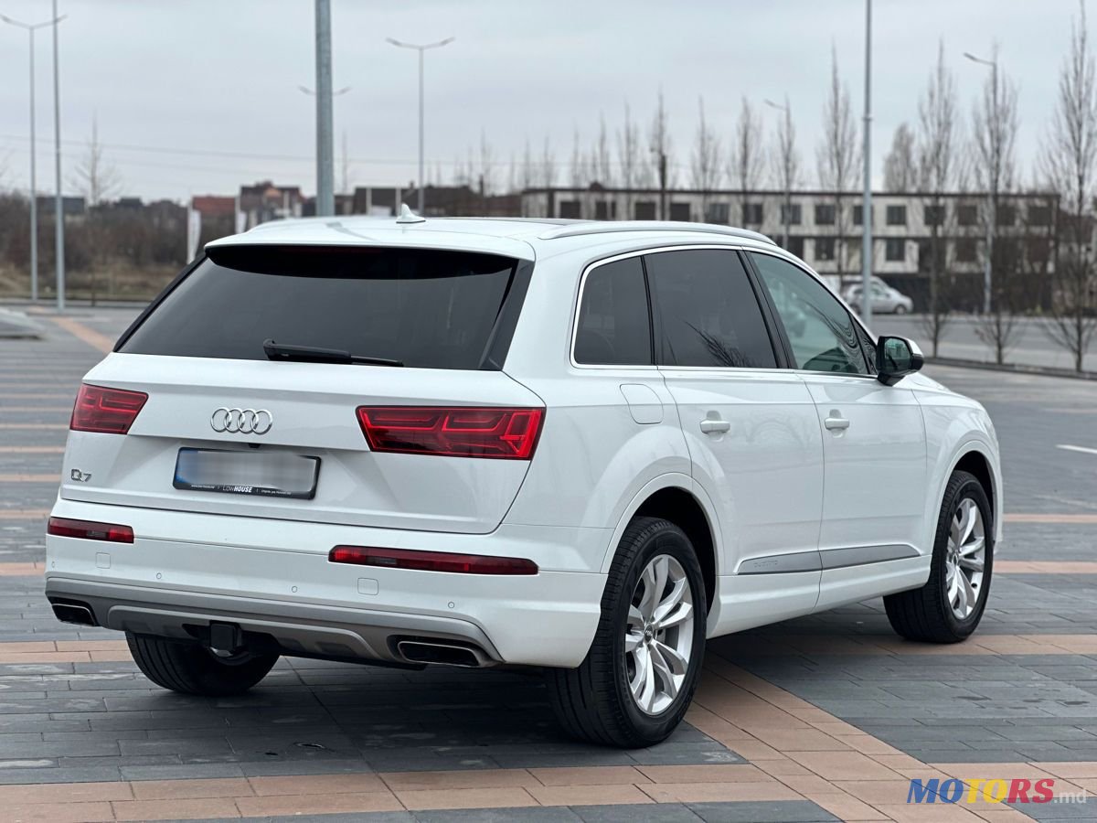 2019' Audi Q7 photo #3