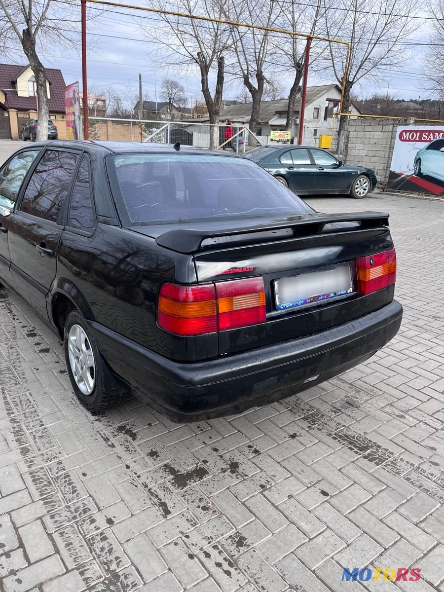 1994' Volkswagen Passat photo #3