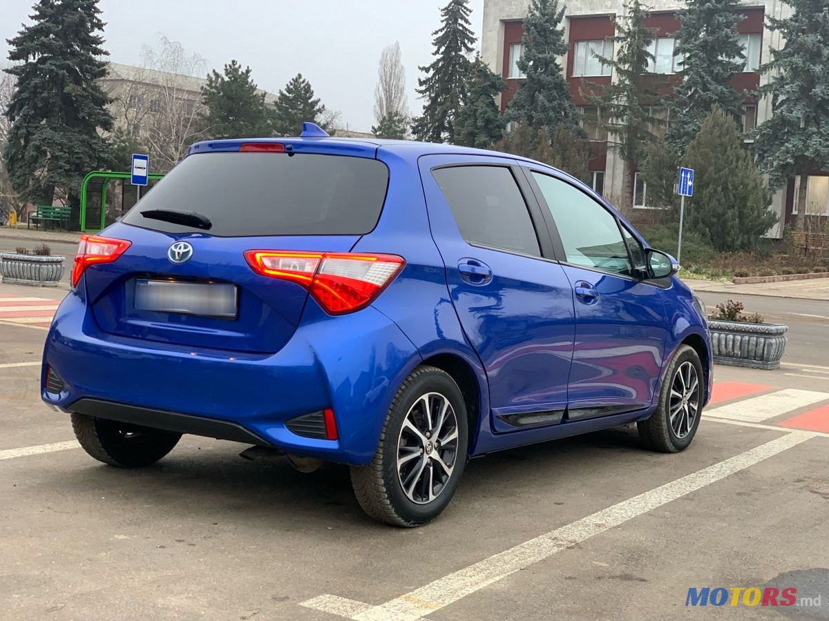 2020' Toyota Yaris photo #3