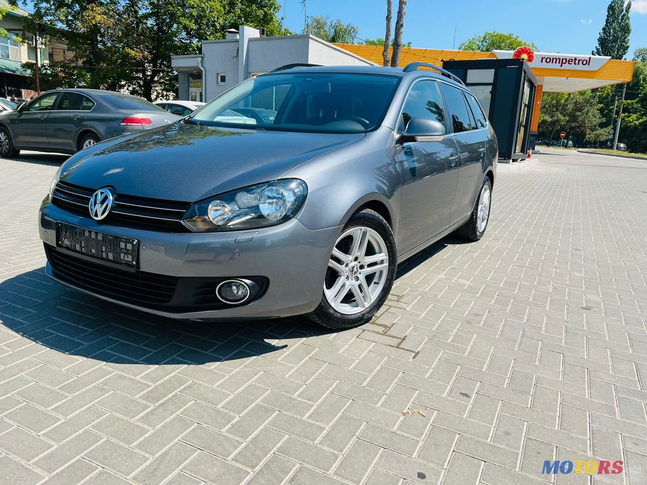 2012' Volkswagen Golf photo #4