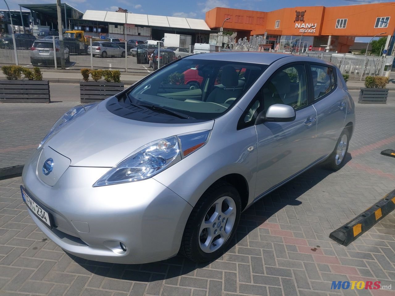 2012' Nissan Leaf photo #1