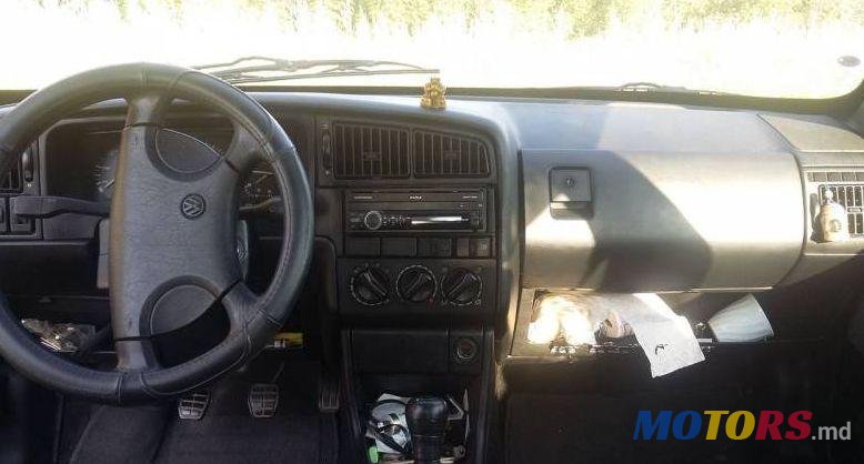 1993' Volkswagen Passat photo #1