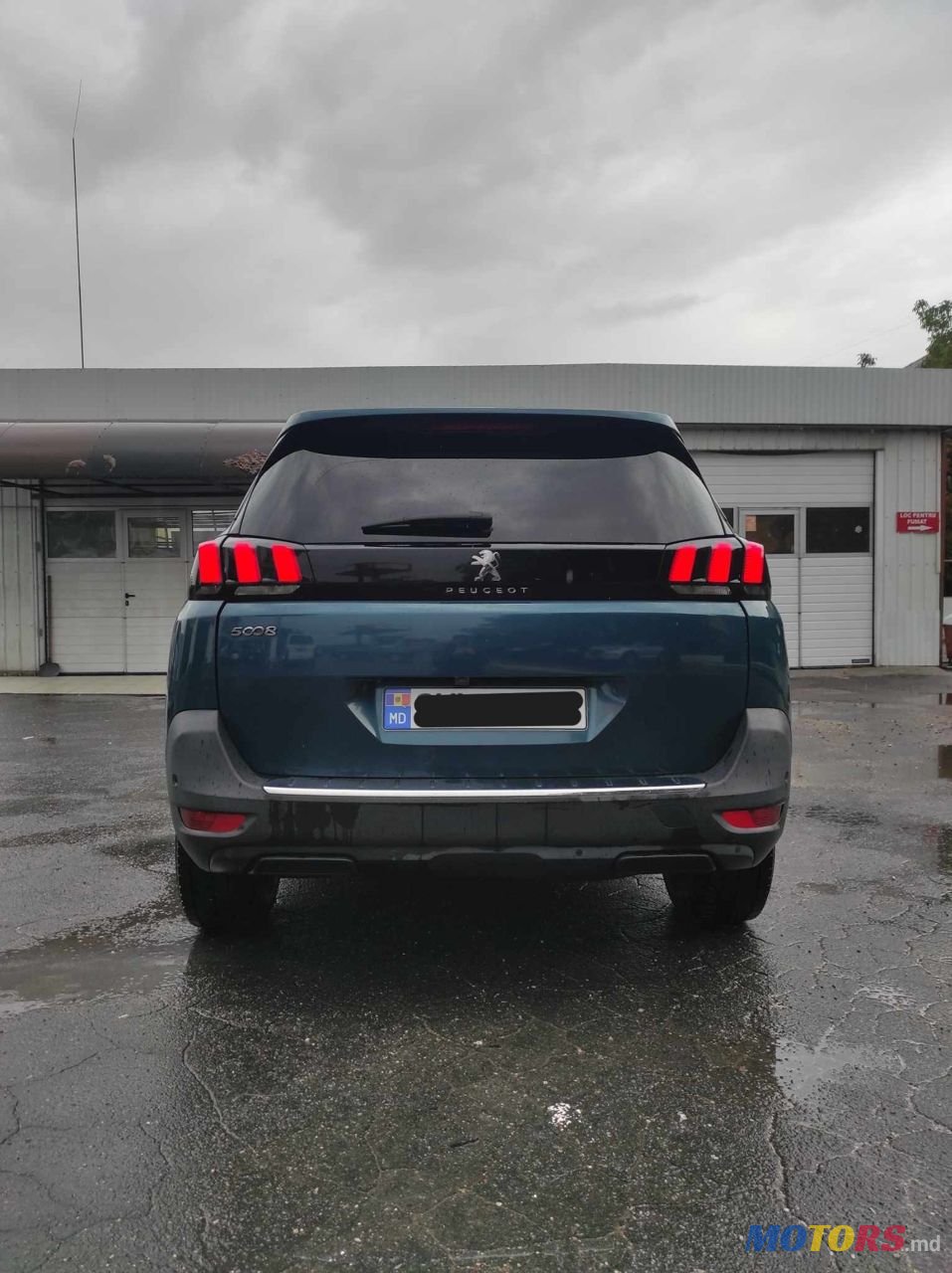 2017' Peugeot 5008 photo #2