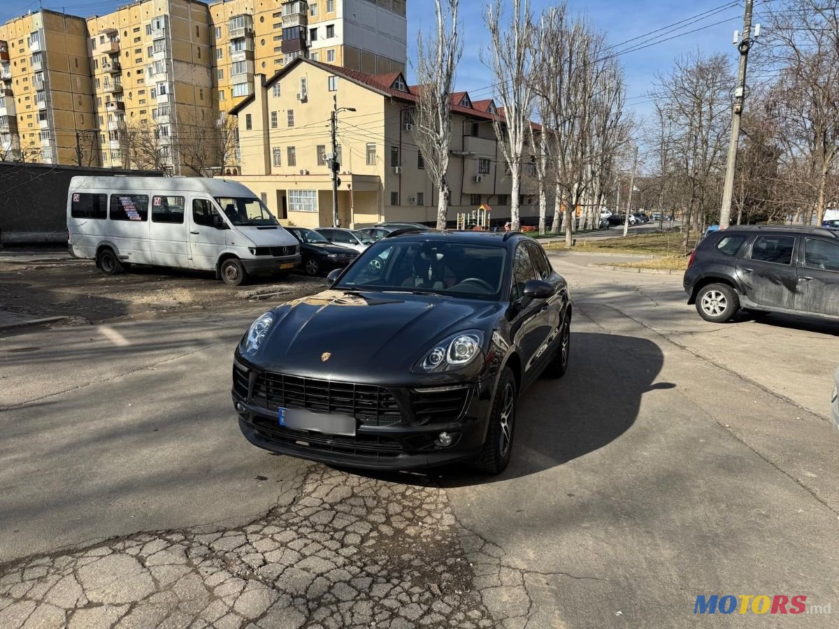 2018' Porsche Macan photo #1