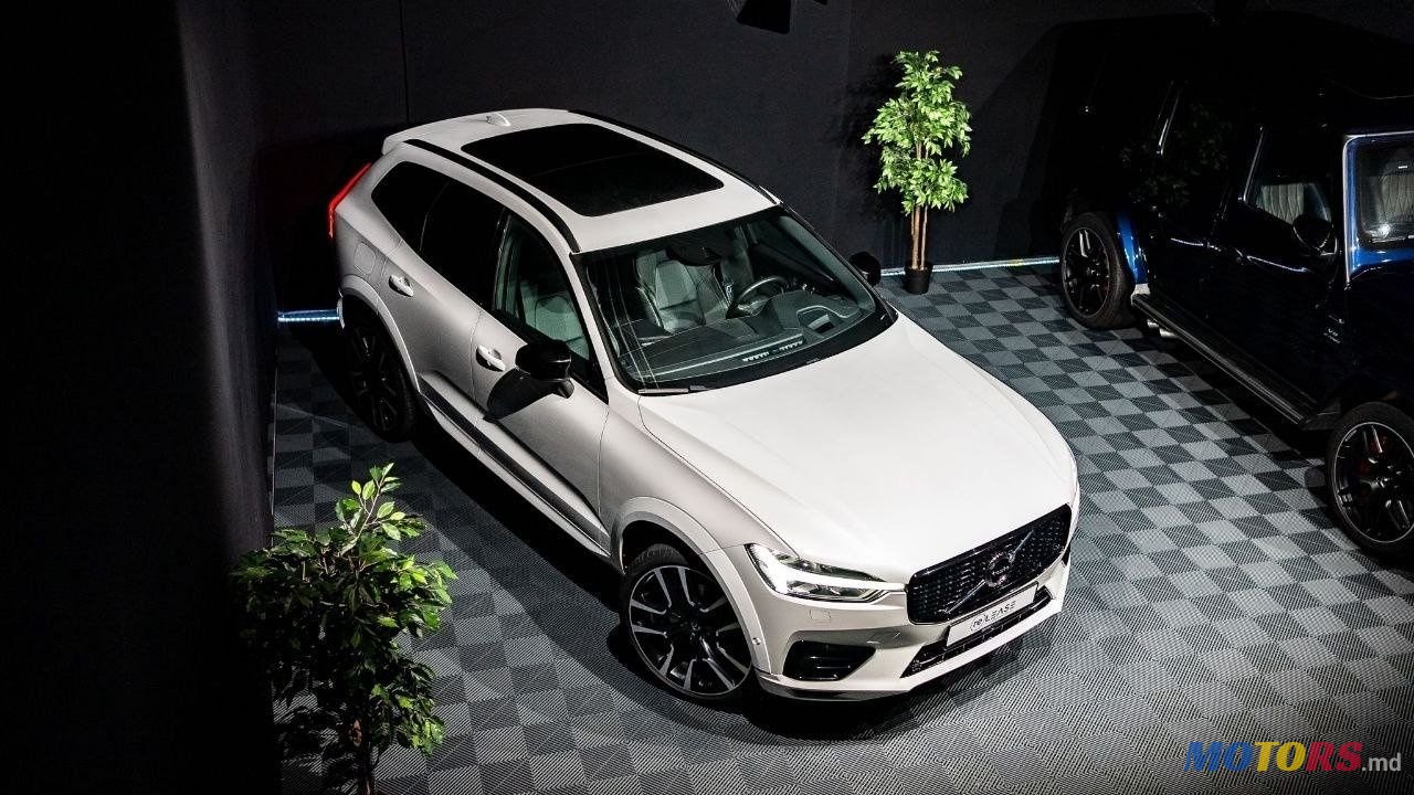 2021' Volvo XC60 photo #1
