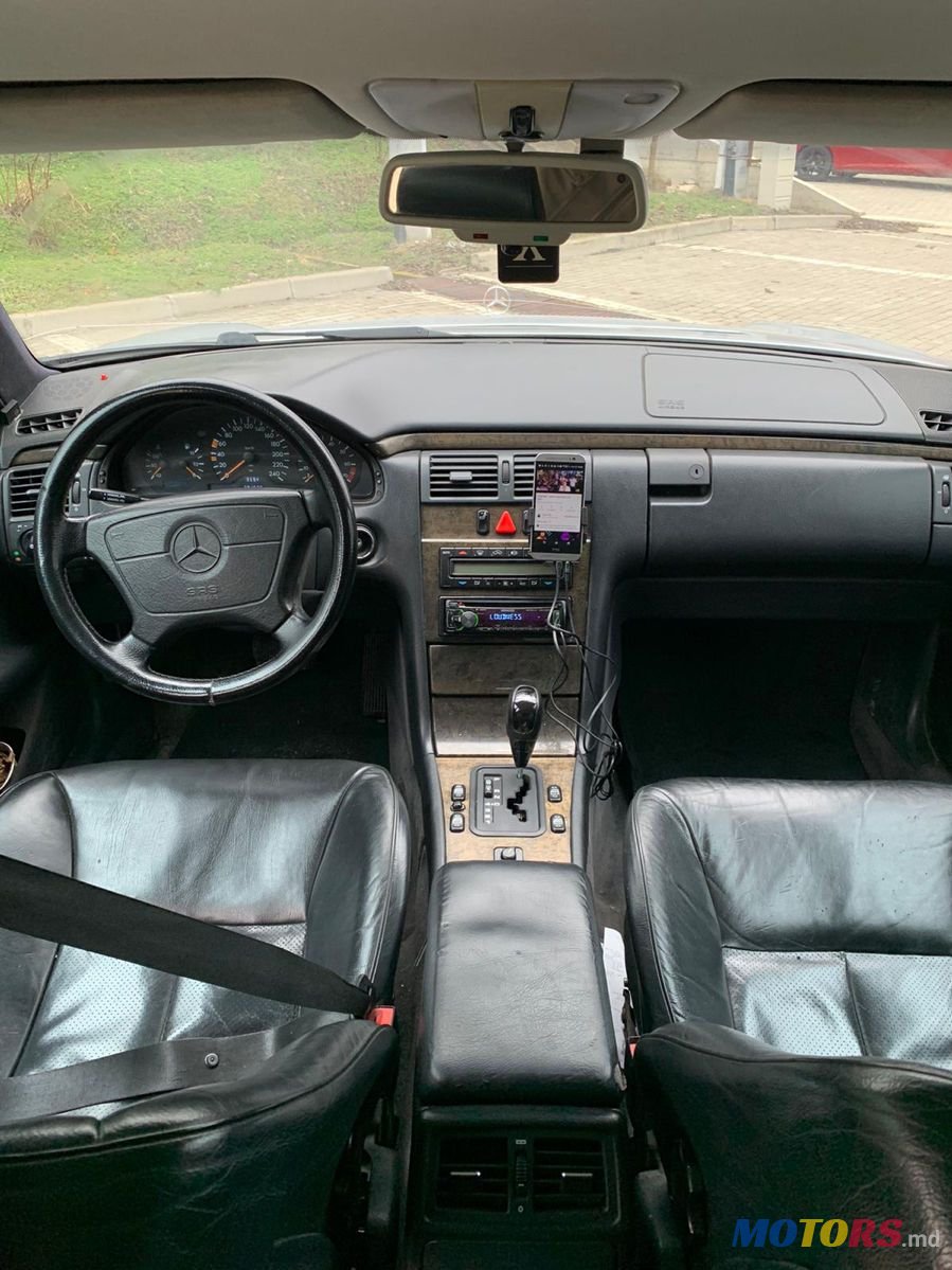 1998' Mercedes-Benz E Класс photo #6