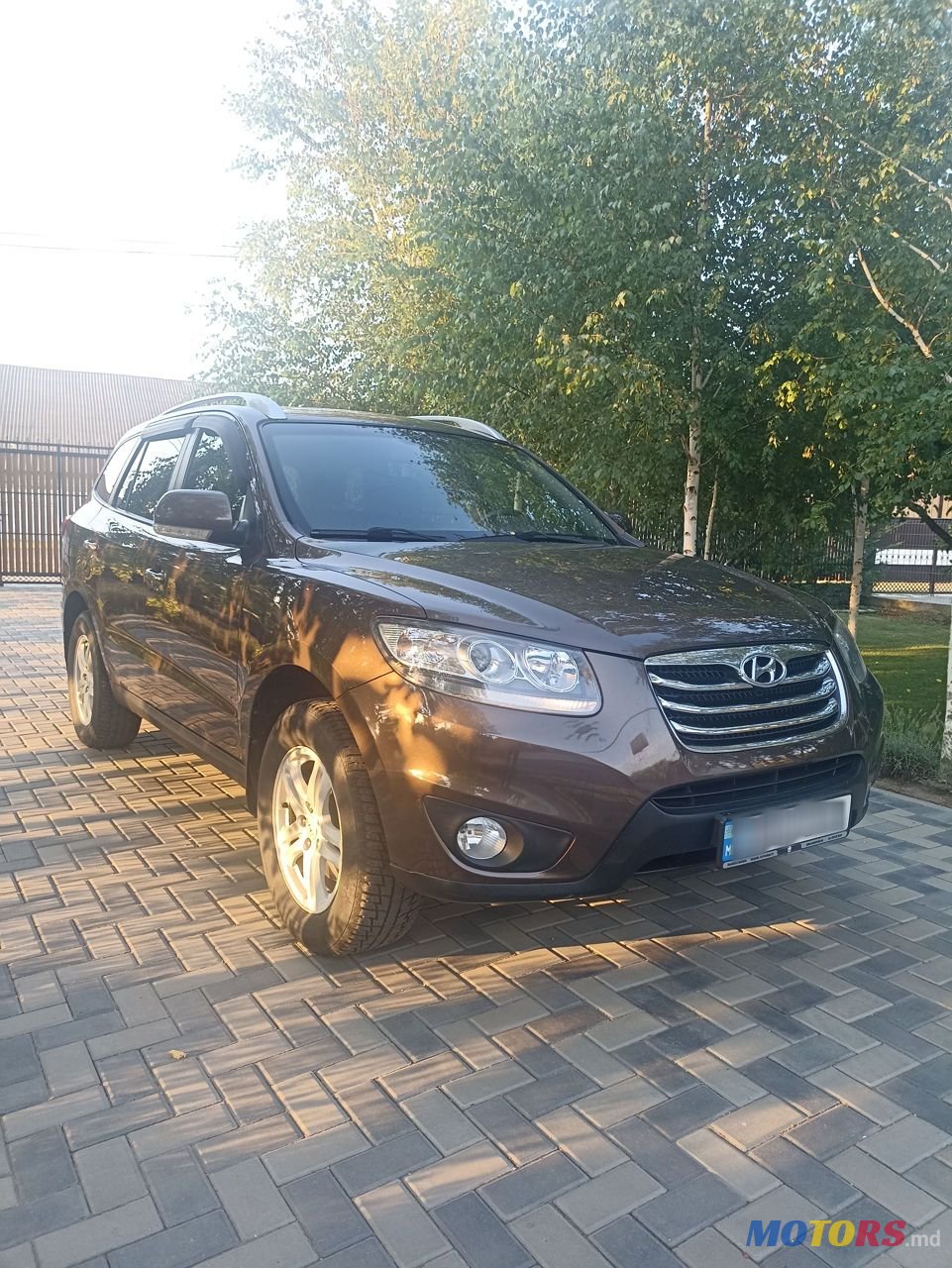 2010' Hyundai Santa Fe photo #2