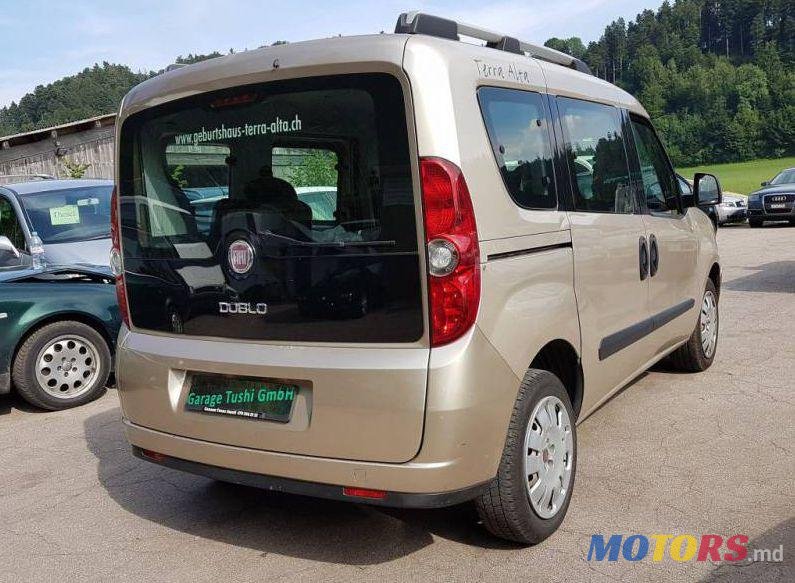 2010' Fiat Doblo photo #2